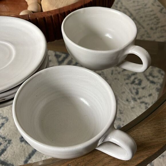 Stackable Tea/Cofee Cups and Saucers, White - Set of 4. - Picture 2 of 5